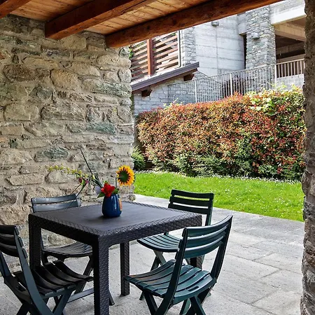 Panoramico In Piccolo Borgo Storico Appartamento Aosta